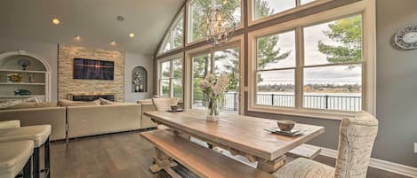 House (5 Bedrooms) | Interior