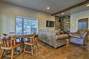 Apartment (3 Bedrooms) | Interior - Mammoth Creek Apt. Between Bryce Canyon & Zion! (Hatch)