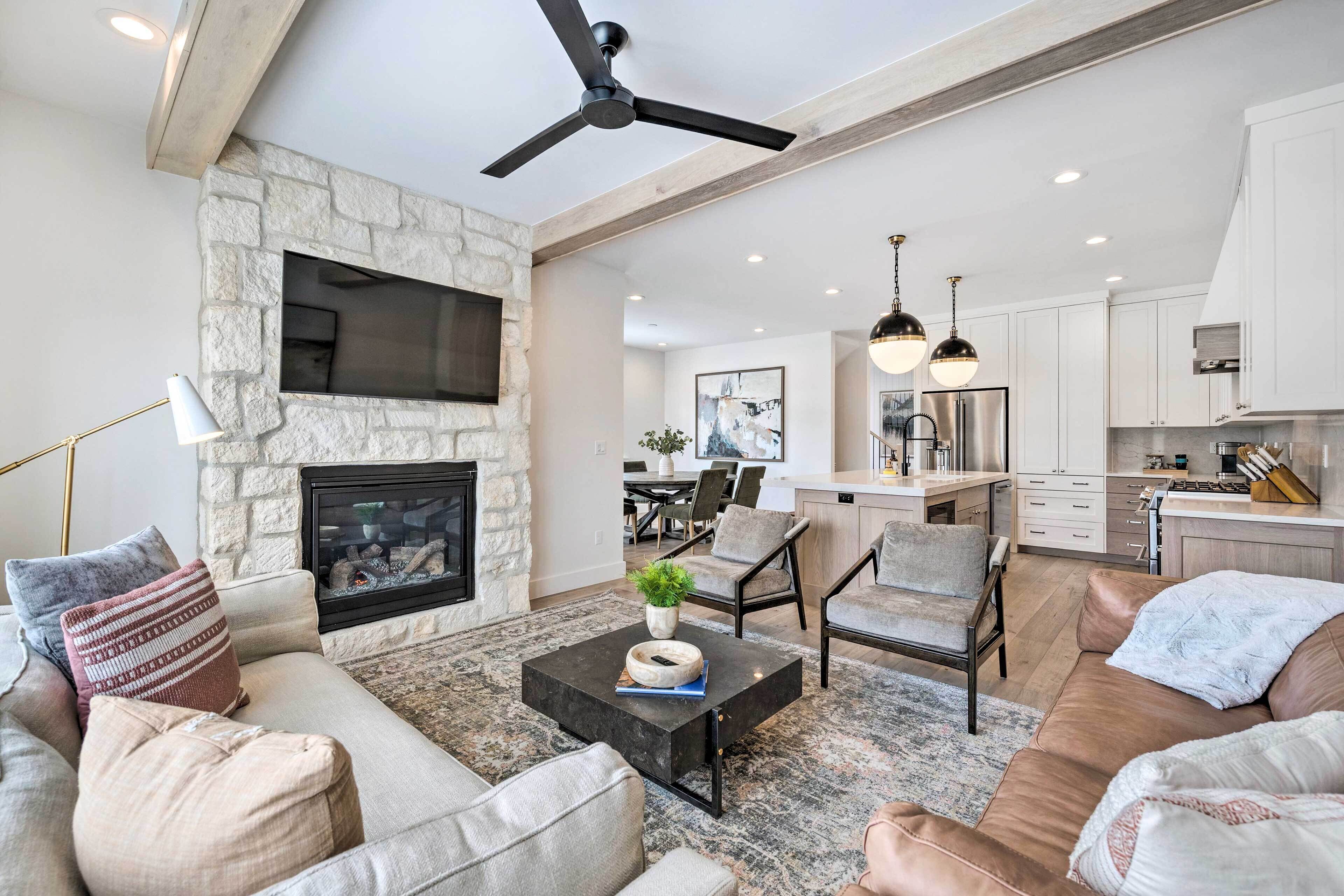 Mountain-view Townhome Near Powder Mountain!