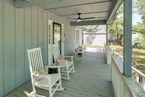 House (3 Bedrooms) | Interior - 7 Blocks to the Beach: Family Oak Island Retreat (Oak Island)