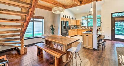 Mountain-modern Unit: Golf, Hike, Ski & More!