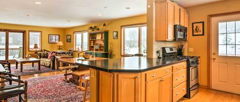 House (5 Bedrooms) | Interior