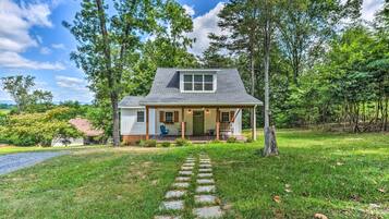 House (2 Bedrooms) | Front of property