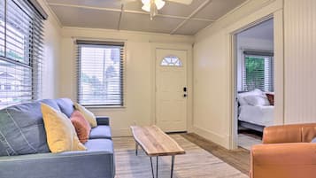House (1 Bedroom) | Interior