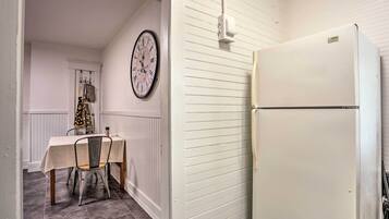 House (1 Bedroom) | Interior