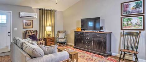 Apartment (2 Bedrooms) | Front of property