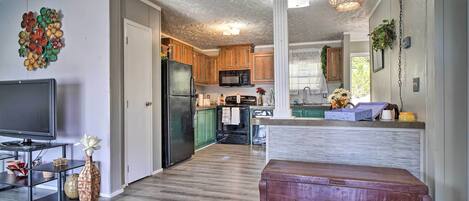 House (2 Bedrooms) | Interior