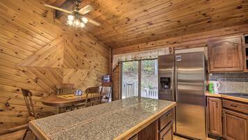 Cottage (4 Bedrooms) | Interior