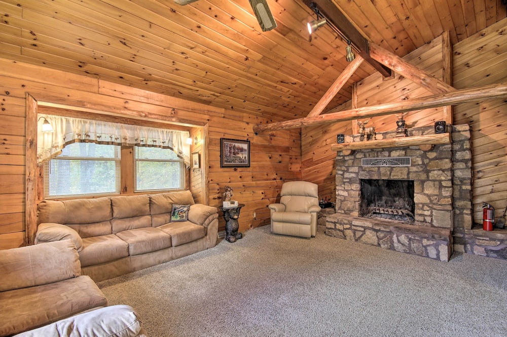 Deck w/ Private Hot Tub: James Creek Cabin - Raystown Lake, PA