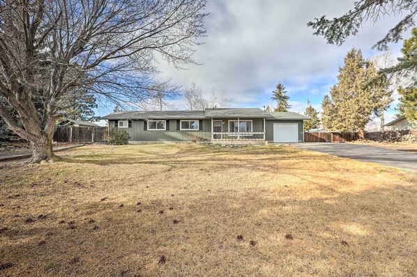 House (3 Bedrooms) | Front of property