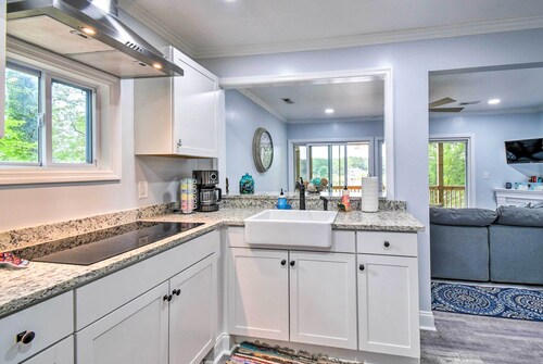 Relaxing Riverfront Cottage w/ Boat Dock!