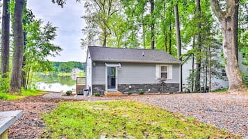 Cottage (2 Bedrooms) | Interior