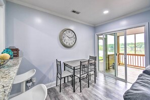 Cottage (2 Bedrooms) | Interior