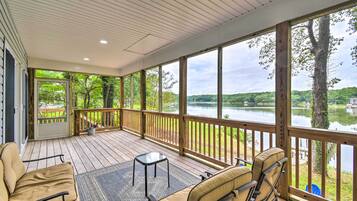 Cottage (2 Bedrooms) | Interior