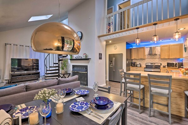 House (3 Bedrooms) | Interior - 7 Mi to Tobyhanna State Park: Quiet Retreat! (Tobyhanna)