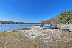 House (3 Bedrooms) | Interior - 7 Mi to Tobyhanna State Park: Quiet Retreat! (Tobyhanna)