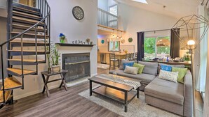 House (3 Bedrooms) | Front of property