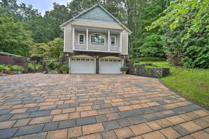 Apartment (0 Bedroom) | Interior - Quiet Studio Escape ~ 2 Mi to Blue Ridge Parkway! (West Jefferson)