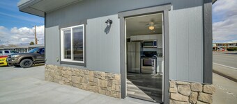 Renovated Hawthorne Apartment By Museums & Dining!