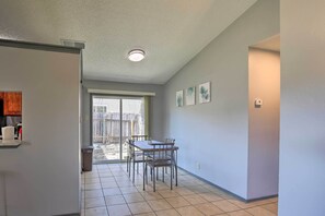 Interior - San Antonio Abode w/ Yard: 17 Mi to Downtown! (San Antonio)