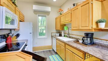 Rumah (2 Bedrooms) | Interior