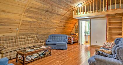 Rustic Taswell Cabin: Grill + Walk to Patoka Lake!