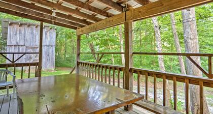 Rustic Taswell Cabin: Grill + Walk to Patoka Lake!