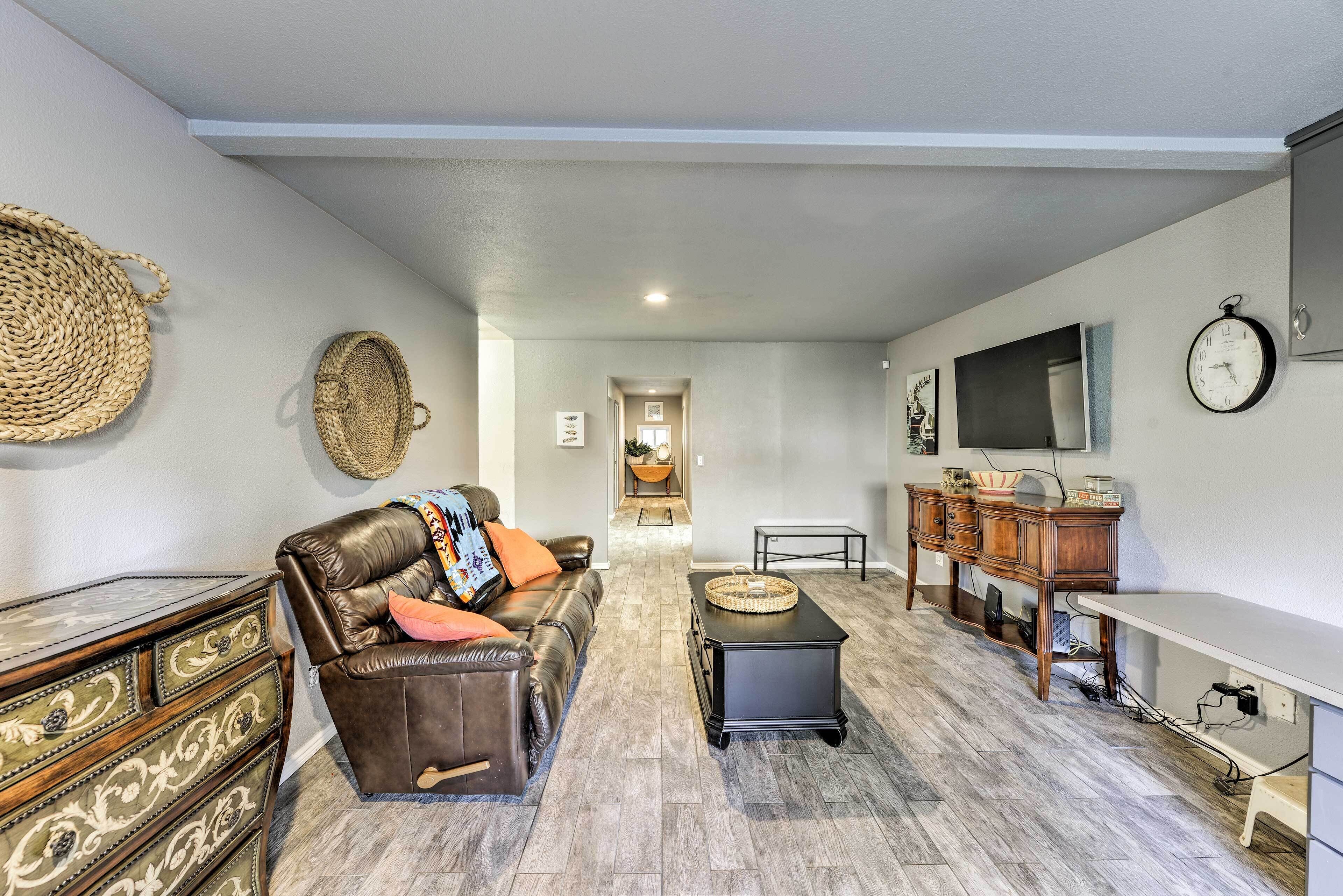 House (4 Bedrooms) | Interior