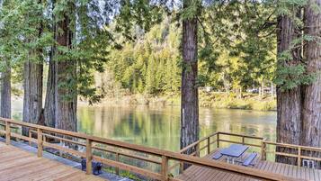 House (4 Bedrooms) | Front of property