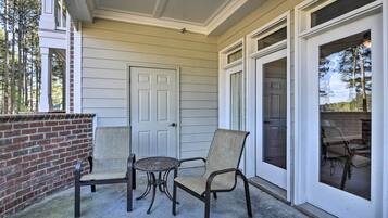 Apartment (1 Bedroom) | Interior