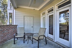 Apartment (1 Bedroom) | Interior