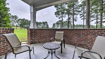 Apartment (1 Bedroom) | Terrace/patio