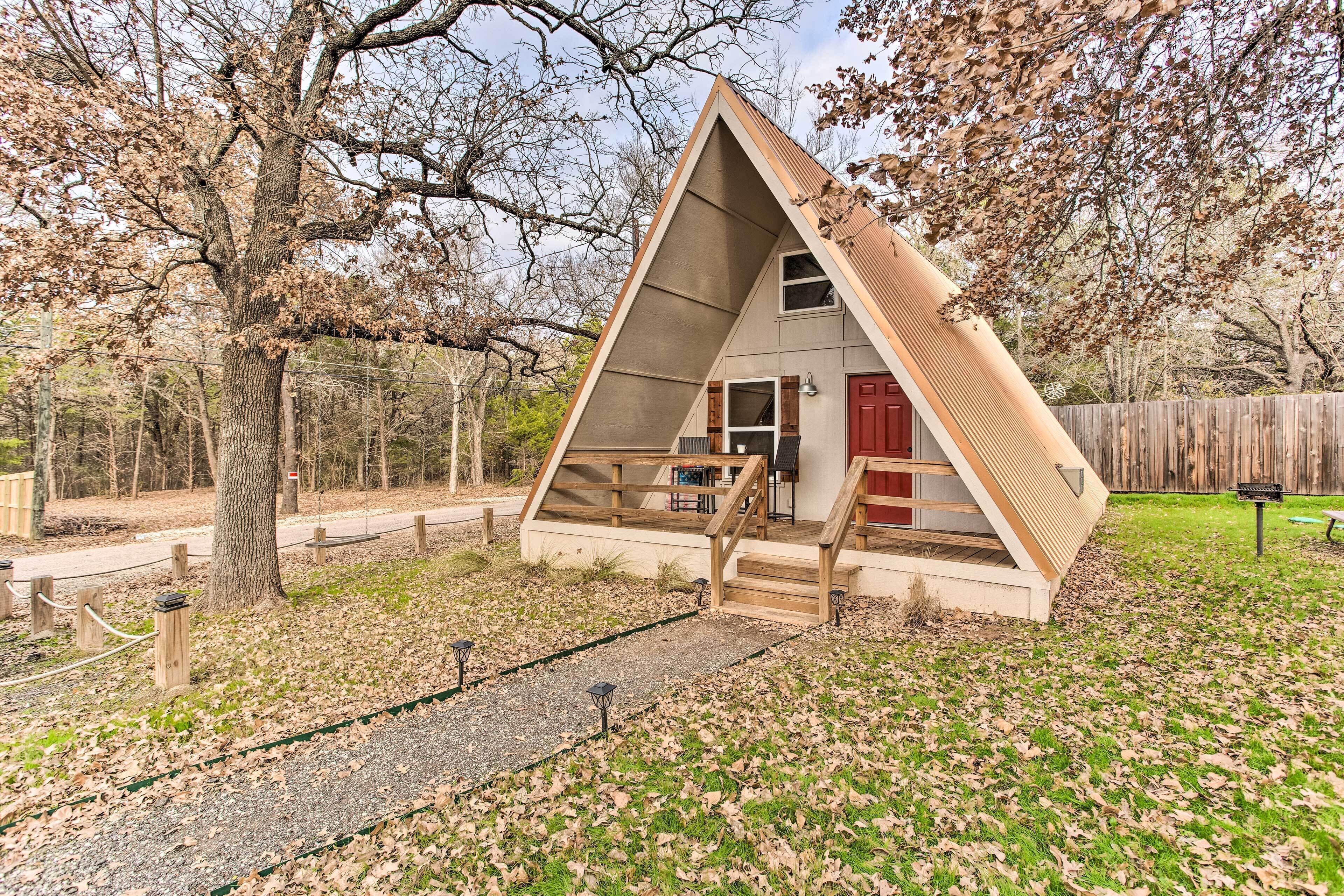 Rustic Gordonville Cabin w/ Shared Fire Pit!