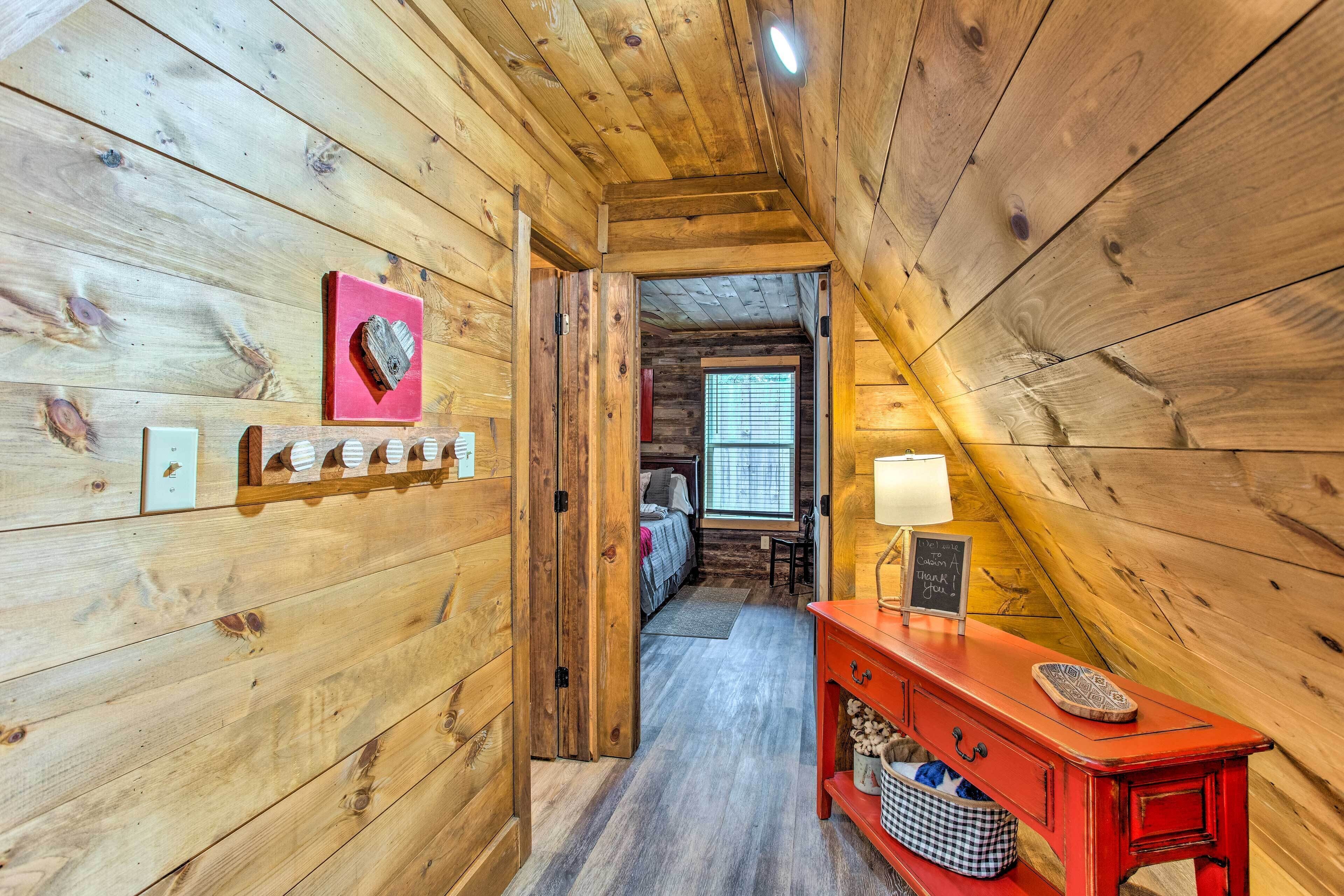 Rustic Gordonville Cabin w/ Shared Fire Pit!