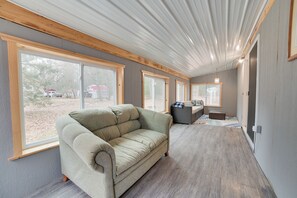 Cottage (2 Bedrooms) | Interior