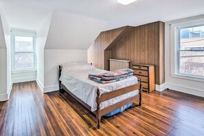 House (4 Bedrooms) | Interior - Roomy Lancaster Home: Walk to Dtwn & Hospital (Lancaster)