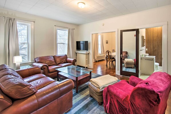 House (4 Bedrooms) | Front of property