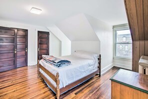 House (4 Bedrooms) | Interior - Roomy Lancaster Home: Walk to Dtwn & Hospital (Lancaster)