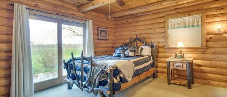 House (6 Bedrooms) | Interior