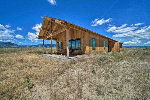 Secluded Paradise Valley Retreat w/ Stunning Views