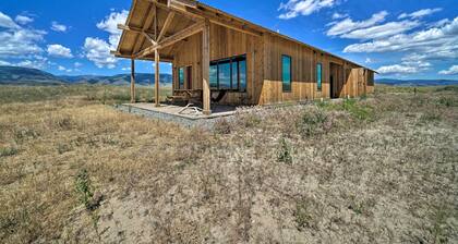 Secluded Paradise Valley Retreat w/ Stunning Views
