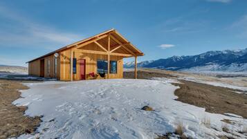 House (1 Bedroom) | Interior