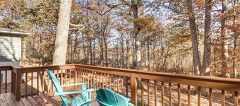 Spacious Family Home w/ Deck at Massanutten Resort