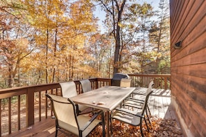 Interior - Spacious Family Home w/ Deck at Massanutten Resort (McGaheysville)