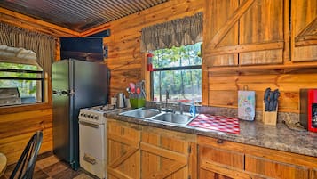 House (1 Bedroom) | Interior