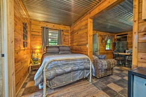 House (1 Bedroom) | Interior - Wright City Cabin w/ Fire Pit + Forest Views! (Wright City)