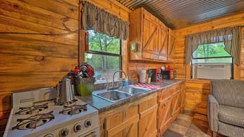 House (1 Bedroom) | Interior