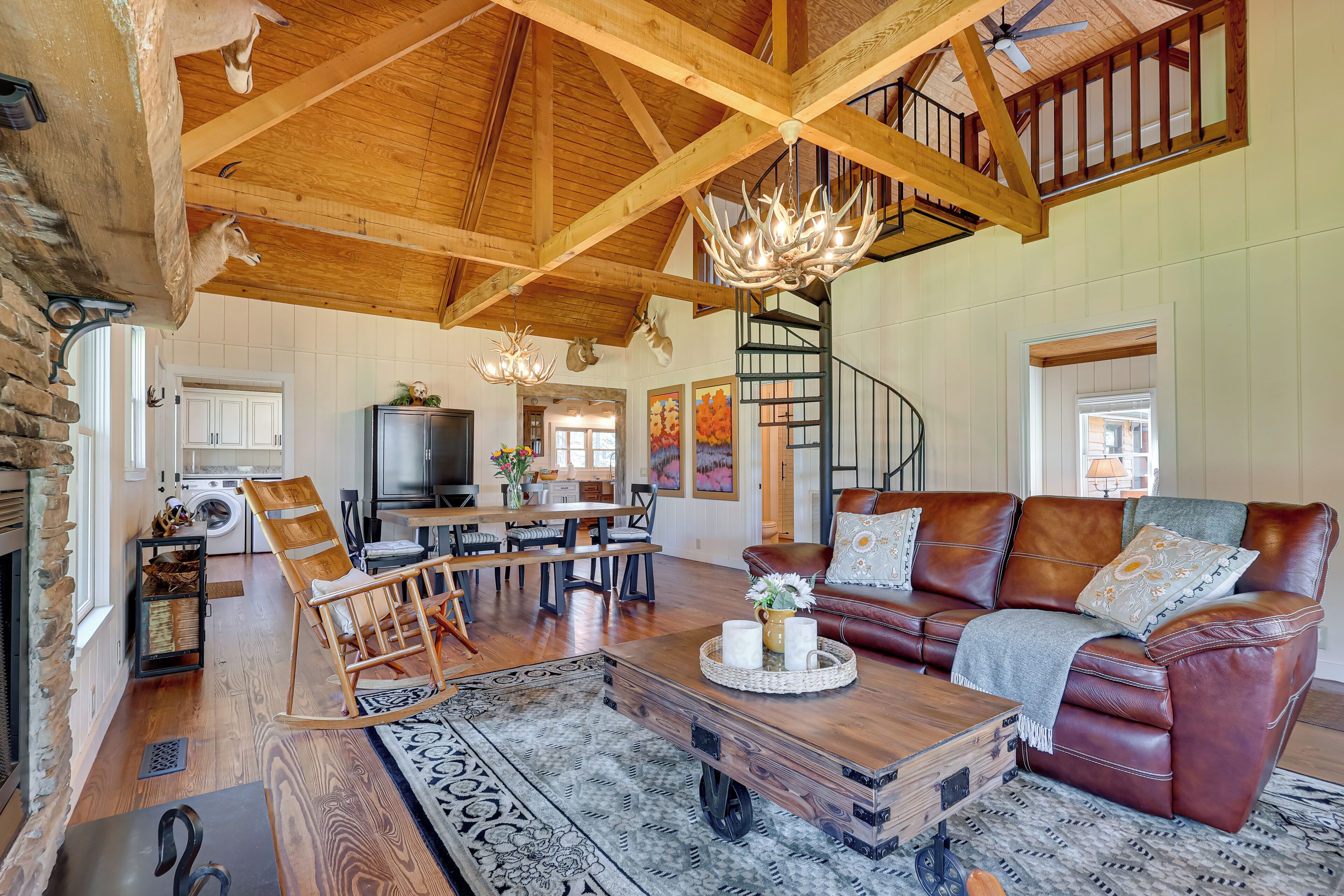 House (3 Bedrooms) | Interior