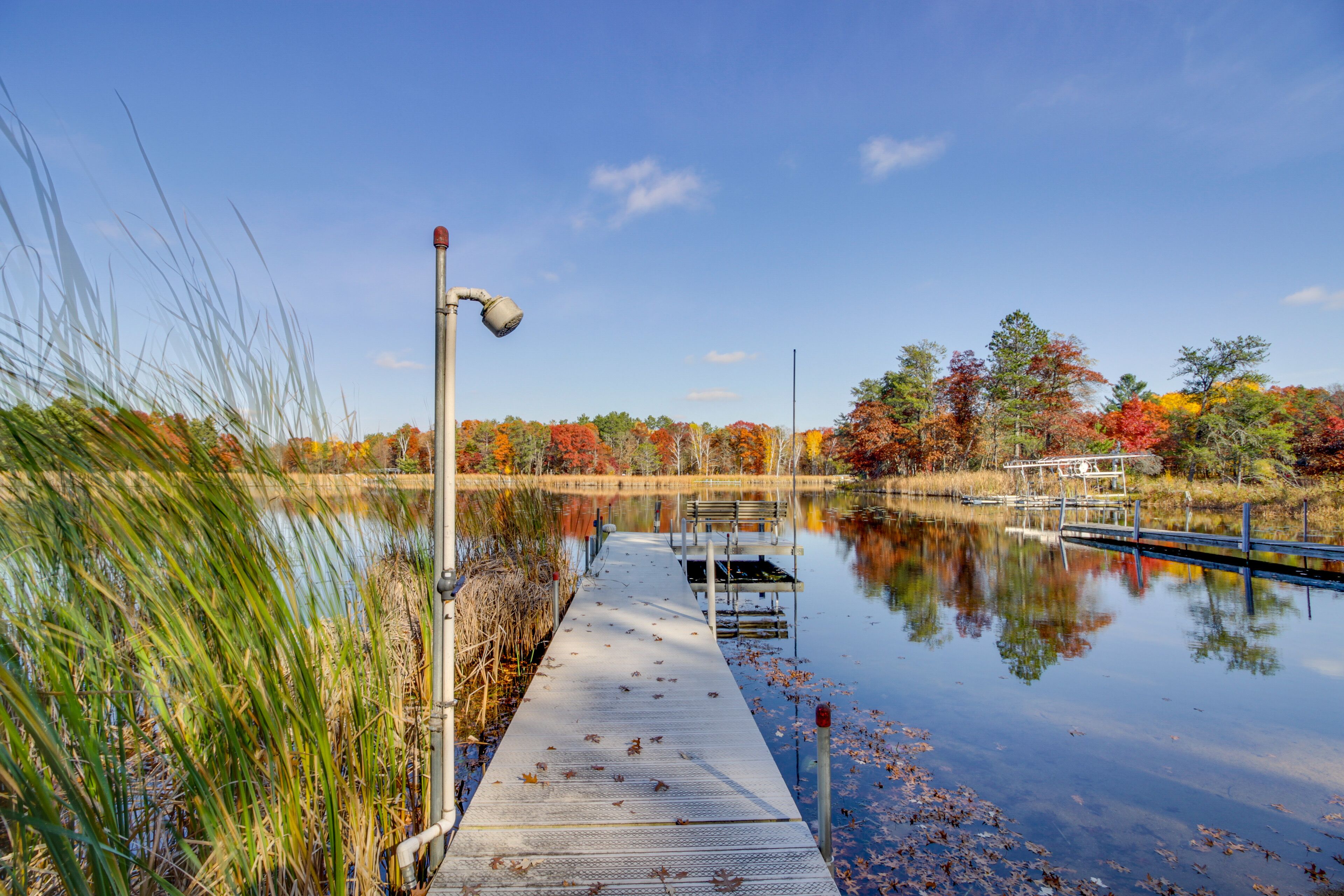 Spacious Cross Lake Cabin: Treehouse & Sauna!