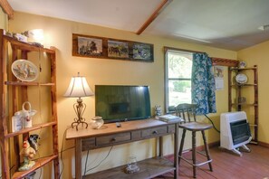 House (1 Bedroom) | Interior